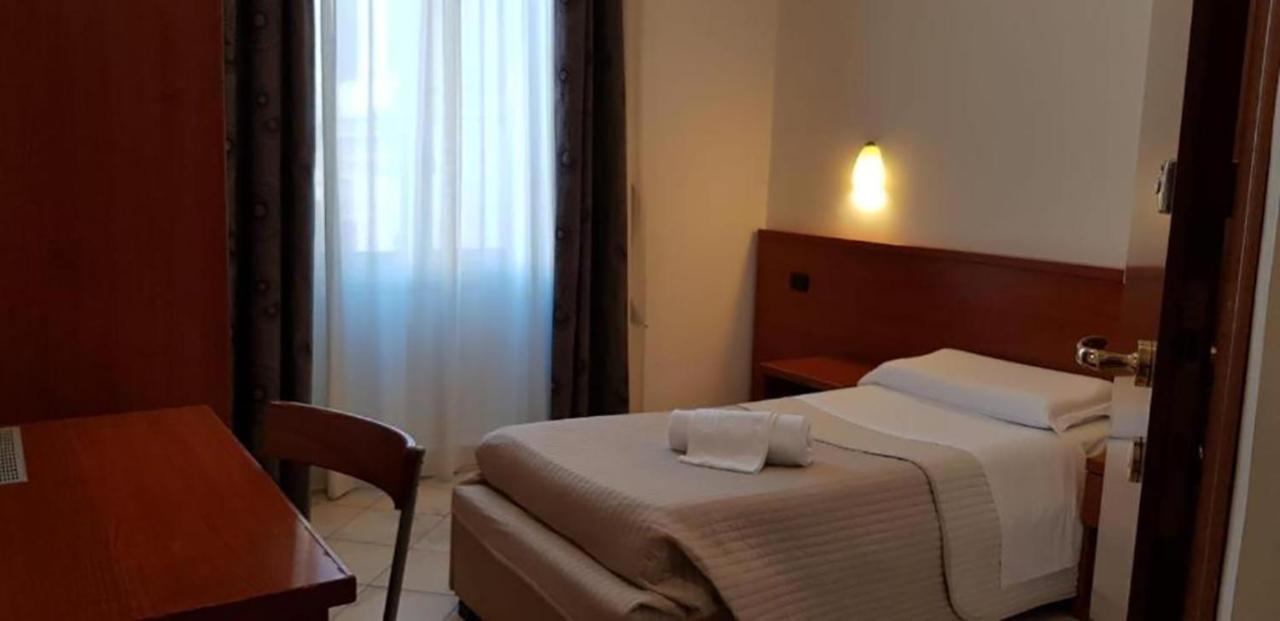 Hotel Luciani Rzym Zewnętrze zdjęcie