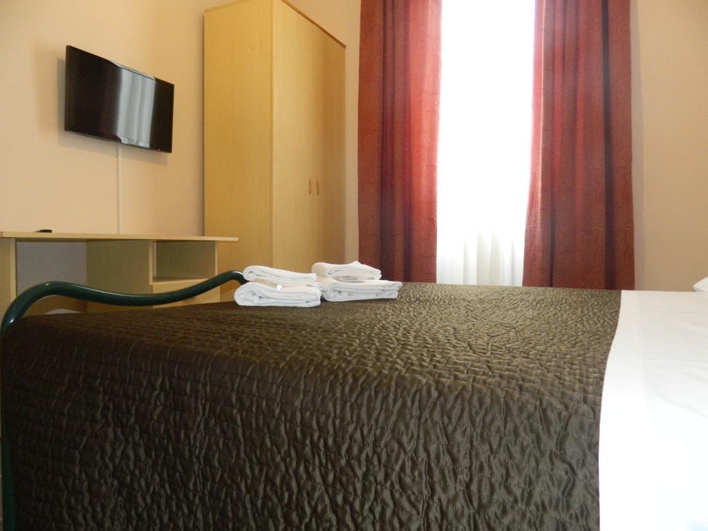 Hotel Luciani Rzym Zewnętrze zdjęcie